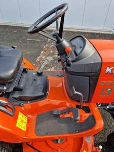 รถตัดหญ้าแบบนั่งขับขนาด 50 นิ้ว รุ่นใหม่ Kubota G261 HD ขายส่งเครื่องตัดหญ้า รถตัดหญ้าแบบขับเคลื่อน 4 ล้อ รถแทรกเตอร์ Kubota - Product Image 5