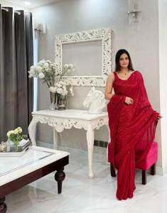 Fournisseur en gros de tissu Georgette belle collection de saris à séquences pour les occasions de mariage au meilleur prix - Product Image 3
