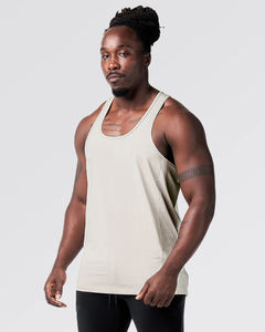Débardeur de fitness respirant avec logo personnalisé pour hommes, gilet de gymnastique en polyester à séchage rapide, gilet de gymnastique uni avec options de taille plus, option OEM - Product Image 2
