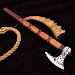 Hacha de Constructor de Acero con Alto Contenido de Carbono Forjada a Mano, Mango de Madera Personalizado OEM, Forja Nórdica, 4 Hojas, 500 mm de Longitud Total para Trabajos en Madera - Product Image 2