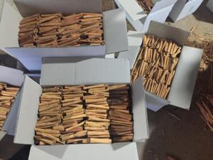 Venta al por mayor de hierbas y especias secas de canela prensada de color natural en forma cruda al mejor precio para la industria alimentaria-LOTO AZUL de Vietnam - Product Image 5