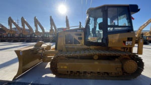 Bulldozer Hidráulico Usado CAT D5K de 9 Toneladas, Origen Japón, Confiable - Product Image 2