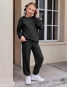 Ensemble de vêtements de sport pour filles Sweat-shirt + Pantalon bas Tissu doux et respirant de haute qualité Vêtements décontractés - Product Image 5