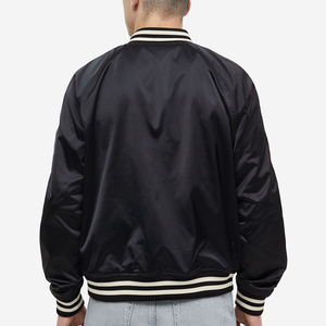 เสื้อแจ็กเก็ตเบสบอลผ้าซาตินของผู้ชาย,เสื้อแจ็กเก็ตบอมเบอร์กันลมมีโลโก้แบบกำหนดเอง - Product Image 4