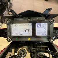 Moto de tourisme haut de gamme Yamaha Tracer 900 2015 850cc 115 CV 210 kg >80 km/h