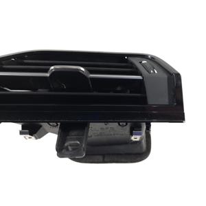 ช่องระบายอากาศบนแผงหน้าปัดด้านขวา สำหรับรถยนต์ AUDI Q3 ซีรีส์ (F3B) รุ่น 83B820902 (18>) - Product Image 3