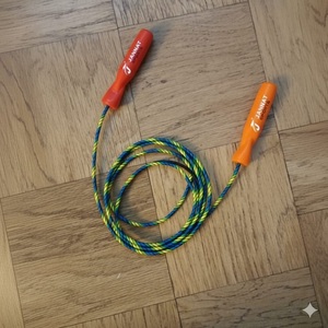 Corde à sauter de fitness numérique 2026 de haute qualité avec poignée en bois, 7 m, pour entraînement en salle de sport et club - Product Image 1