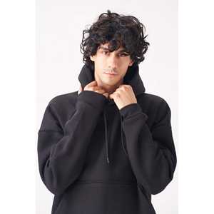 Sweat à capuche noir classique pour hommes de tailles S-2XL pour un confort tout au long de la journée - Product Image 3