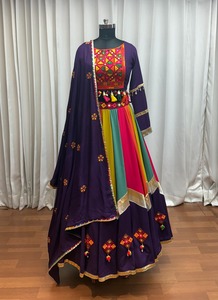 Exclusiva Colección de Lehenga Choli de Diseño Moderno para Mujer, Traje de Fiesta de Boda, Largo hasta el Suelo, Cintura Imperio, Seda de Leche, Encaje, Lazo, Estampado - Product Image 3