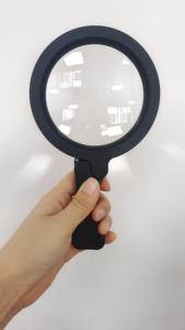 Çok fonksiyonlu El Tipi Üç Katlı Çift Aynalı LED Akrilik Lens 17 Beyaz LED'li Büyüteç Ölçekli Kitap Okuma İçin - Product Image 4