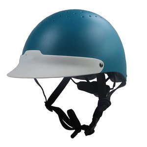 Casco de equitación de construcción duradera con carcasa resistente a impactos y acolchado interior suave para una mejor protección de la cabeza - Product Image 1