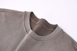 OEM T-shirts unis classiques à col rond pour hommes T-shirt transféré en coton 300gsm T-shirt pour hommes vente en gros - Product Image 3