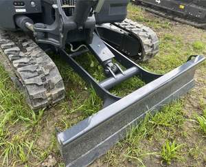 Excavadora de 6 toneladas Sunward SWE60UF de calidad original disponible para la venta - Product Image 5