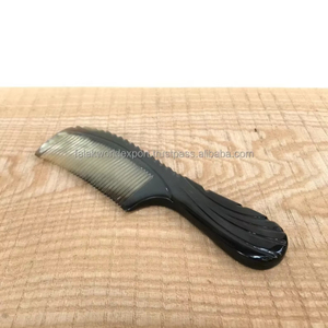 Peigne en corne de vache de qualité supérieure fait à la main, accessoires de cheveux portables, logo personnalisé, fabriqué au Vietnam pour un usage domestique, peigne anti-poux - Product Image 4
