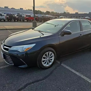 2015 Toyota Camry Le - Product Image 1