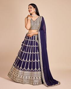 Excelente calidad de moda Fox Georgette Lehenga Choli Outfit Ropa étnica ligera para mujeres disponibles para la venta - Product Image 4
