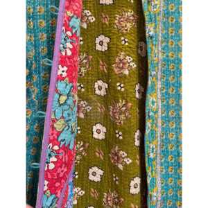 Chaqueta Kantha Floral Esmeralda Vintage para Mujer, Acolchada, Reversible, Estilo Bomber, de Algodón con Parches, Personalizable para Primavera y Otoño - Product Image 4