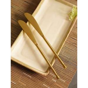 Ensemble de couverts élégant à finition mate pour une décoration de table minimaliste et une restauration sophistiquée avec un artisanat durable de haute qualité - Product Image 1