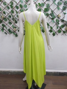 Ensemble de vêtements de nuit en satin confortable sans doublure pour femmes Camisole à bretelles spaghetti solide Noël Style de détente Tailles Plus Size Summer - Product Image 3