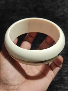 Vente en gros 28 couleurs acrylique irrégulier mariage écologique personnalisable largeur gros carré noir bracelet en résine pour les femmes - Product Image 5