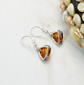 Pendiente de gancho de ámbar Báltico natural de sólida plata de ley 925 - Product Image 3