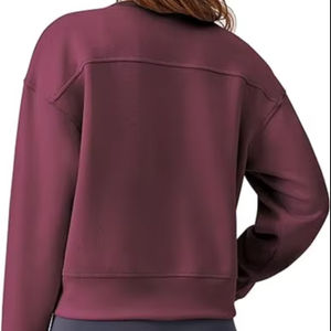 เสื้อครอปแขนยาวคอกลมผู้หญิง คุณภาพเยี่ยม ผลิตจากโพลีเอสเตอร์ 100% เนื้อผ้าบางเบา - Product Image 5