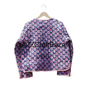 Vente en gros de vestes matelassées réversibles pour femmes en coton 100% pur avec imprimé floral pour l'automne et l'hiver pour femmes - Product Image 6