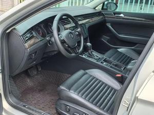 Oferta Especial para Volkswagen Magotan 380TSI Versión de Lujo 2.0T Año 2019, Auto Usado con Poco Kilometraje, Pintura Original, con Informe de Prueba - Product Image 5