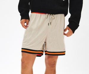Short de football pour hommes à prix raisonnable, léger, de qualité supérieure, meilleur tissu, meilleur design, short de football à demi-manches - Product Image 1