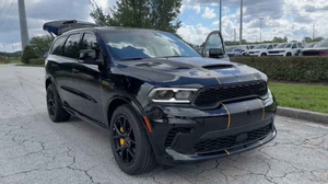 Dodge Durango SRT 392 2024 Usado en Excelentes Condiciones, Volante a la Izquierda, Asientos de Cuero, Cámara Trasera, Euro IV, Pantalla Táctil - Product Image 3
