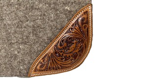 แผ่นรองอานม้าแบบตะวันตกที่ใช้มือแบบพรีเมี่ยมผ้าขนสัตว์หนาบุผ้าสักหลาดลายดอกไม้แกะสลักทนทานซักได้น้ำหนักเบา - Product Image 3