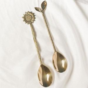 Cuchara de Cena de Piña Dorada de Alta Calidad para Hogar, Hotel, Restaurante, Cuchara de Latón de Tamaño Personalizado con Pulido para la Venta - Product Image 2