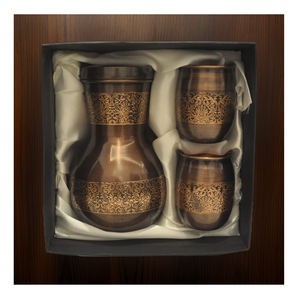 Dernier produit 100% Bouteille de chambre à coucher en cuivre pur gaufré dans un fini foncé antique avec 2 verres Ensemble cadeau Prix les plus bas - Product Image 5