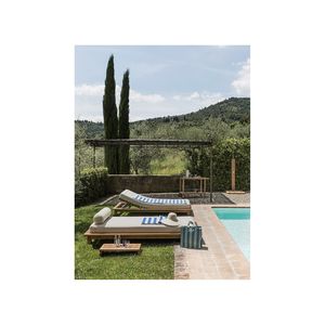 Tumbona Individual Raphael de Madera de Teca Sólida con Cojín Resistente a la Intemperie para Uso en Exteriores - Product Image 3