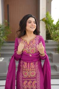 Lancement d'un nouveau look de fête de créateur, ensemble haut, pantalon et dupatta, entièrement cousu, prêt à porter, costume traditionnel - Product Image 2