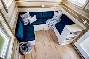 Casa pequeña Hatteras de 20 pies: Vida moderna en espacios reducidos - Product Image 3