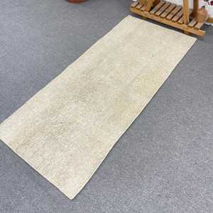 พรมวินเทจขนาดเล็ก 2.4x5.5 ฟุต พรมลายพรางสีเบจสไตล์ตุรกี - Product Image 1