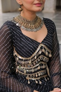 Navratri Special/ Garba Night Party Wear/Style culturel gujarati Leheriya Print work Entièrement Stitch Lahenga Choli à bas taux - Product Image 3