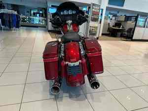 <b>Used</b> 2017 Har-leyDavi-dson Street Glide TouringPerformance SmoothControl ComfortPower RideEase - Product Image 6