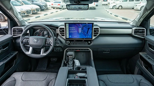 Vehículo Todoterreno 4x4 de Tamaño Completo, Usado, Verificado, Año 2024, Motor de Gasolina 2.7L/4.0L, Transmisión Automática, Volante a la Izquierda - Product Image 5