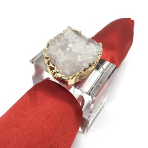 Anneau de serviette en résine pailletée accessoire de décoration de table élégant pour la maison salle à manger mariage et fête élégant étincelant et décoratif - Product Image 5