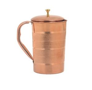 Jarra de agua de cobre hecha a mano en diseño martillado con acabado dorado, perfecta para utensilios de cocina y suministros de mesa para bodas - Product Image 6