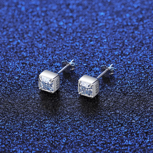 Boucles d'oreilles clous en moissanite radiant Asscher 1 carat, certifiées qualité D VVS1 – Bijoux élégants et luxueux - Product Image 5