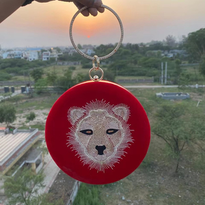 Pochette élégante de forme ronde faite à la main avec broderie exquise sac à main de soirée parfait pour les mariages soirées de gala et les événements spéciaux - Product Image 1