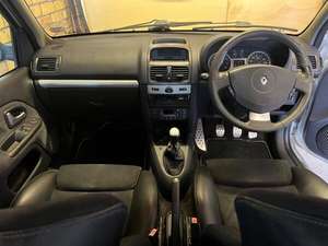 RENAULT CLIO 2.0 2004 D'OCCASION CÔTÉ GAUCHE/DROIT - Product Image 4