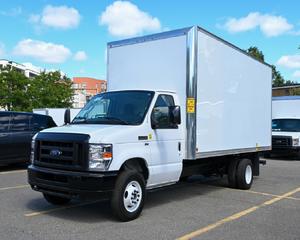 Ford E-Series Cutaway E-450 DRW d'occasion 2022 - Product Image 2