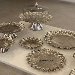 Forme carrée martelée poignées dorées plateau de luxe moderne servir les meilleurs fruits plateau de couleur argent fabriqué à la main - Product Image 3