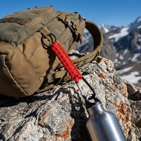 Dragonne porte-clés robuste en paracorde 550 avec double mousquetons, support tactique pour poussette, mousqueton pour bouteille, clés, sac à dos, outils