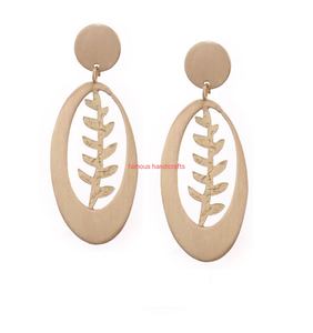 Boucles d'oreilles en laiton plaqué argent de créateur faites à la main - Product Image 5