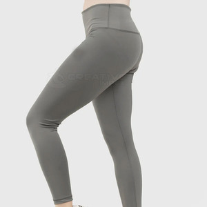 Mallas de Yoga de tela elástica de 4 vías de alta calidad con cintura elástica Pantalones deportivos y de entrenamiento de patrón sólido - Product Image 6